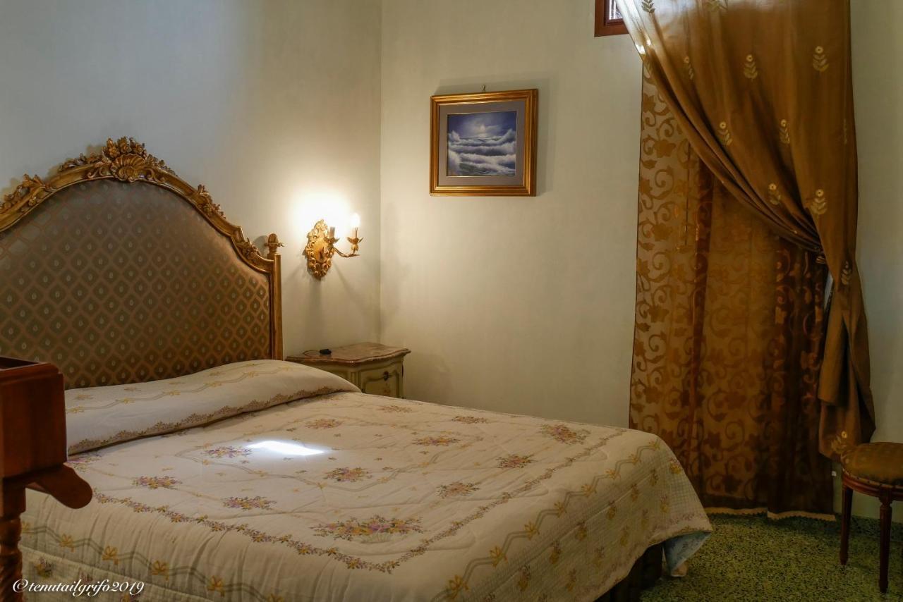 Tenuta Il Grifo Tiggiano Exteriör bild
